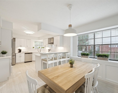 89 Towering Pines Drive - Photo Thumbnail 5