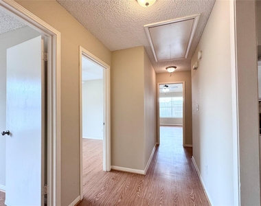 3511 Palm Grove Drive - Photo Thumbnail 14
