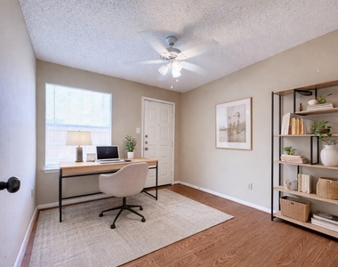 3511 Palm Grove Drive - Photo Thumbnail 11