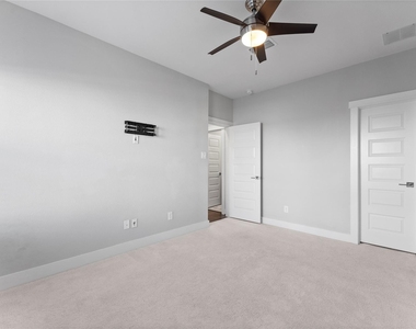 817 Kamano Avenue - Photo Thumbnail 23