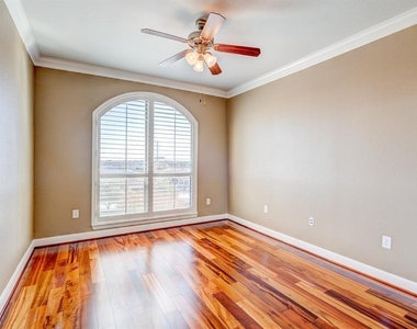 2299 Lone Star Drive - Photo Thumbnail 12