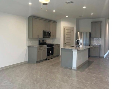 5070 Pine Haven Lane - Photo Thumbnail 3