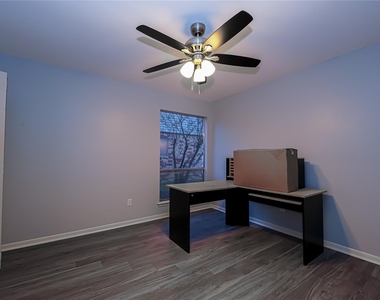 2306 Wallingford Drive - Photo Thumbnail 32