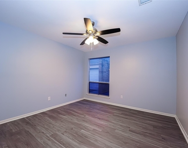 2306 Wallingford Drive - Photo Thumbnail 30