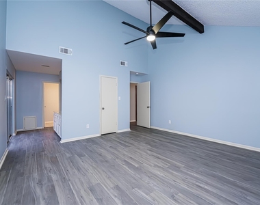 2306 Wallingford Drive - Photo Thumbnail 18