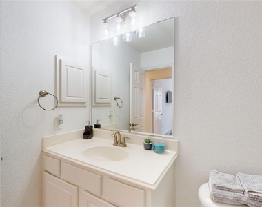18 Avenswood Place - Photo Thumbnail 18