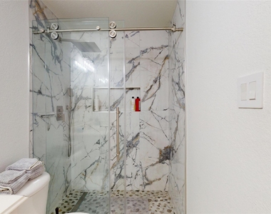 18 Avenswood Place - Photo Thumbnail 16