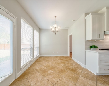 5619 Riverstone Crossing Drive - Photo Thumbnail 14