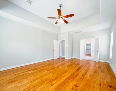 5619 Riverstone Crossing Drive - Photo Thumbnail 21