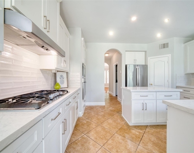 5619 Riverstone Crossing Drive - Photo Thumbnail 11