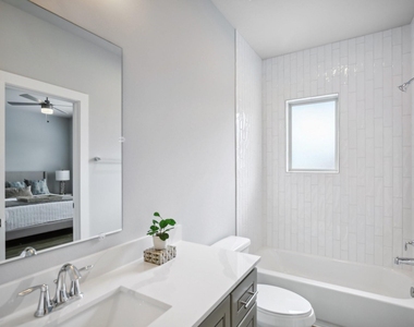 5783 Spring Stuebner Rd - Photo Thumbnail 8