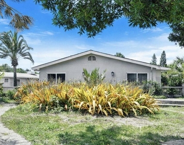 100 Tampa Avenue - Photo Thumbnail 1