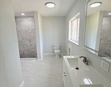 100 Tampa Avenue - Photo Thumbnail 7
