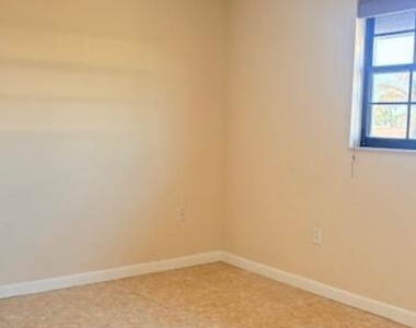 125 Kingsway - Photo Thumbnail 7