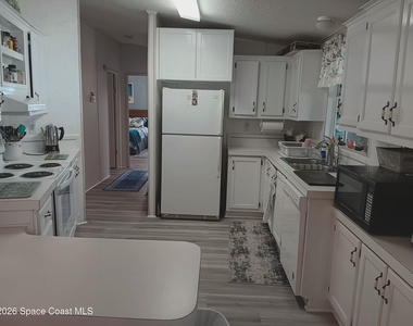 7606 Cedar Bark Road - Photo Thumbnail 8