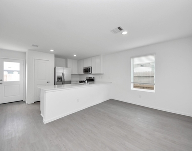 1134 Blue Stone Drive - Photo Thumbnail 10