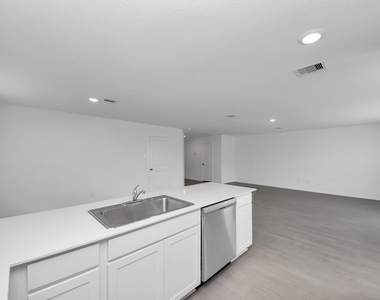 1134 Blue Stone Drive - Photo Thumbnail 17