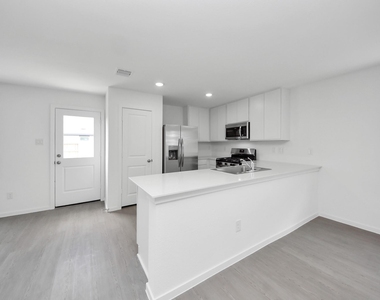 1134 Blue Stone Drive - Photo Thumbnail 13