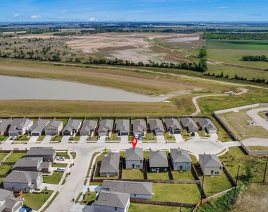 1134 Blue Stone Drive - Photo Thumbnail 7