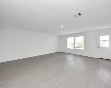 1134 Blue Stone Drive - Photo Thumbnail 21