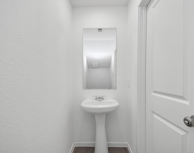 1134 Blue Stone Drive - Photo Thumbnail 9