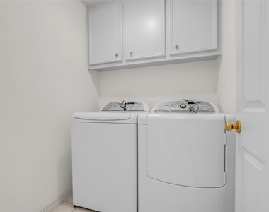 4916 Travis Street - Photo Thumbnail 21