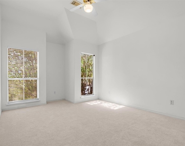 4916 Travis Street - Photo Thumbnail 19