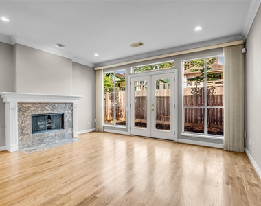 4916 Travis Street - Photo Thumbnail 6