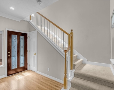 4916 Travis Street - Photo Thumbnail 13