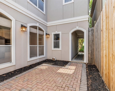 4916 Travis Street - Photo Thumbnail 1