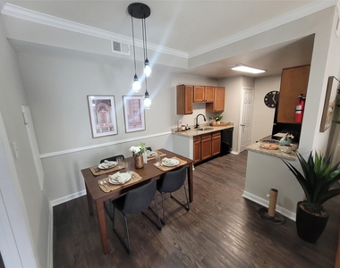 7250 W Greens Road - Photo Thumbnail 2