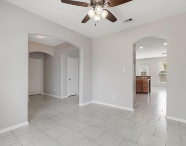 4810 Vintage Grove Court - Photo Thumbnail 5