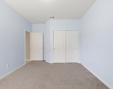 4810 Vintage Grove Court - Photo Thumbnail 14