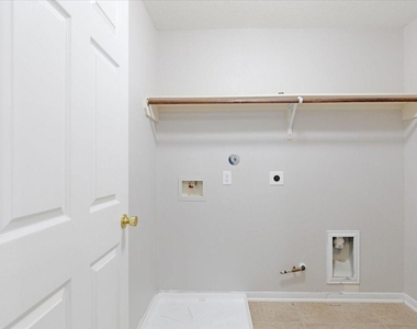 4810 Vintage Grove Court - Photo Thumbnail 16