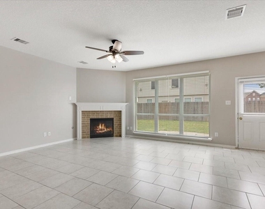 4810 Vintage Grove Court - Photo Thumbnail 6