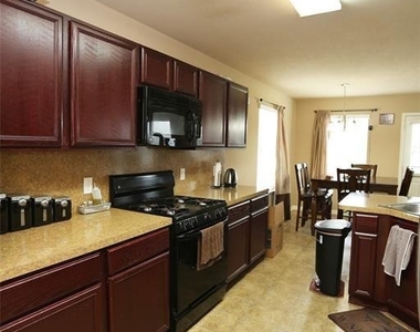 9418 Cholla Hill Court - Photo Thumbnail 5