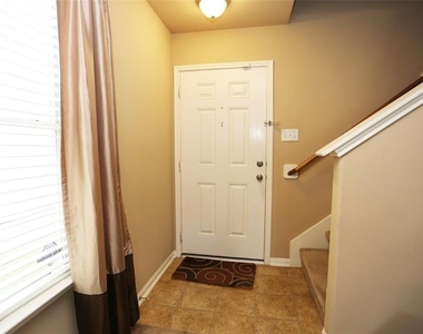 9418 Cholla Hill Court - Photo Thumbnail 2