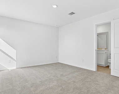 26911 Dalmatian Bellflower Drive - Photo Thumbnail 11