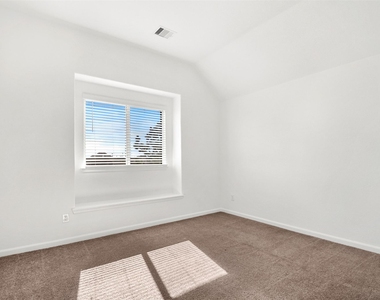 9626 Dancing Grass Drive - Photo Thumbnail 29
