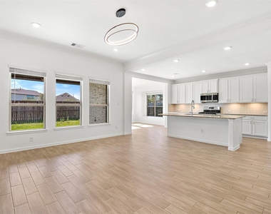 9626 Dancing Grass Drive - Photo Thumbnail 8