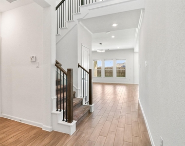 9626 Dancing Grass Drive - Photo Thumbnail 3