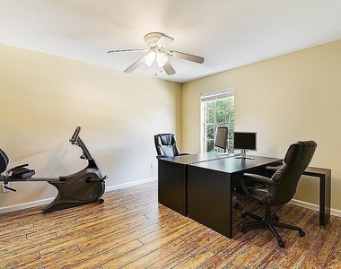 361 N Post Oak Lane - Photo Thumbnail 9