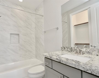 1227 W 19th Street - Photo Thumbnail 19