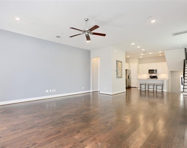1227 W 19th Street - Photo Thumbnail 2