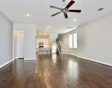 1227 W 19th Street - Photo Thumbnail 3