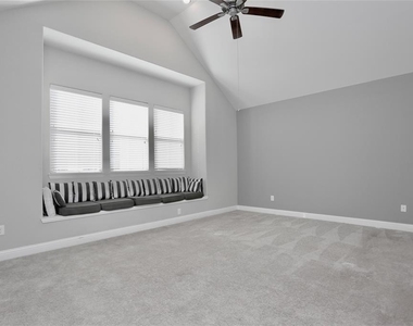 1227 W 19th Street - Photo Thumbnail 10
