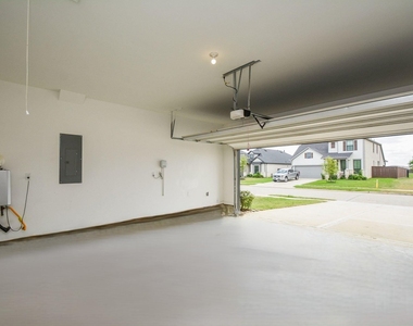 18134 S Sonresa Way - Photo Thumbnail 29