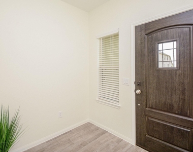 18134 S Sonresa Way - Photo Thumbnail 2
