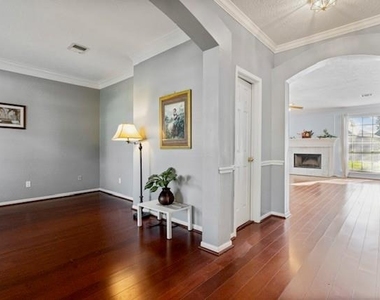6419 Sutter Park Lane - Photo Thumbnail 3