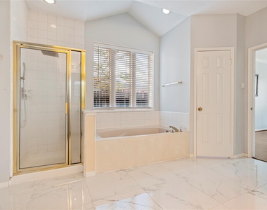 6419 Sutter Park Lane - Photo Thumbnail 12